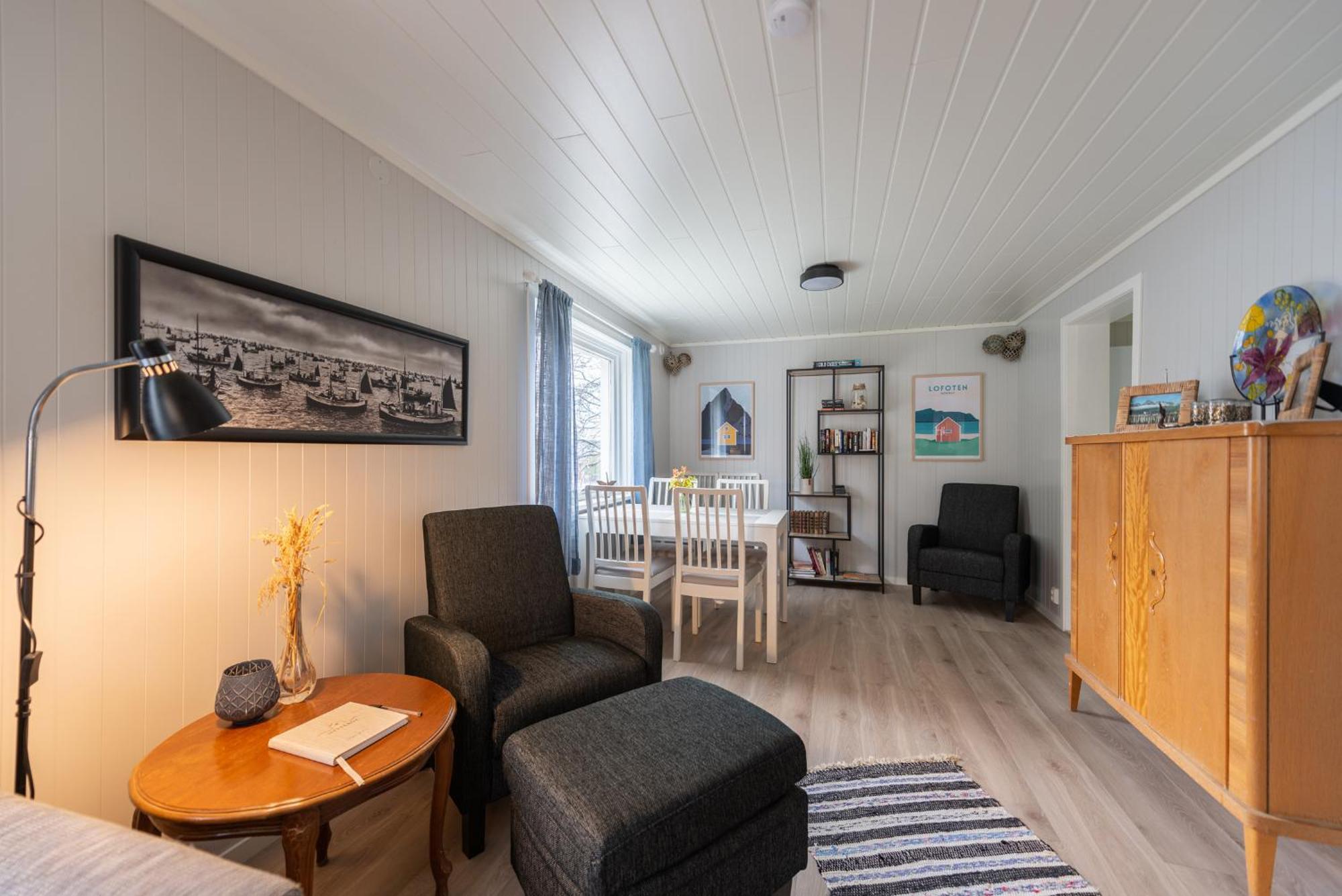 Cozy House By The Fjord In The Heart Of Lofoten Reine Εξωτερικό φωτογραφία