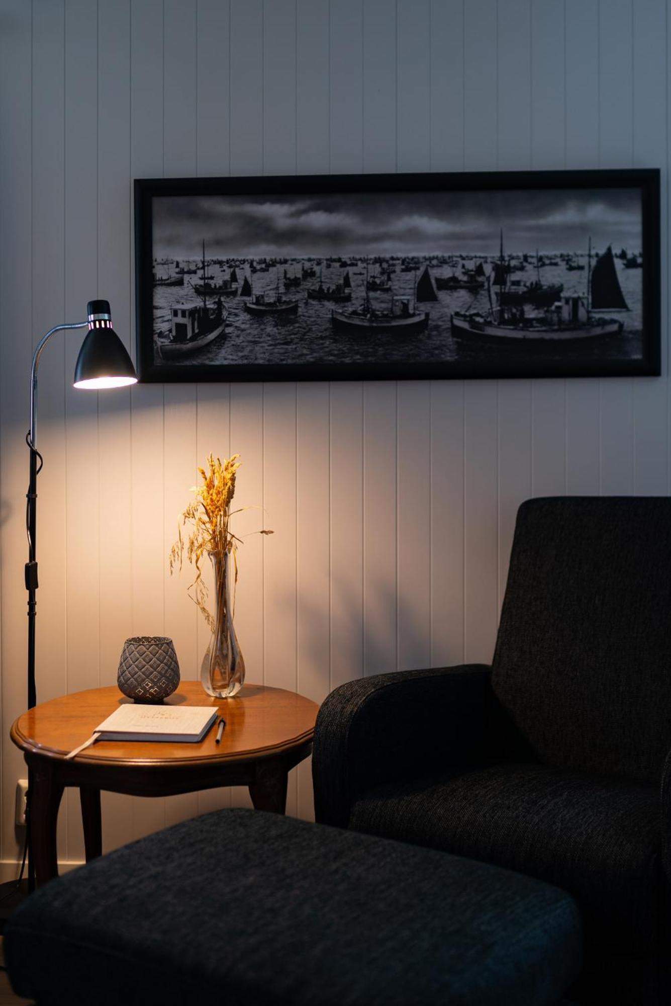 Cozy House By The Fjord In The Heart Of Lofoten Reine Εξωτερικό φωτογραφία